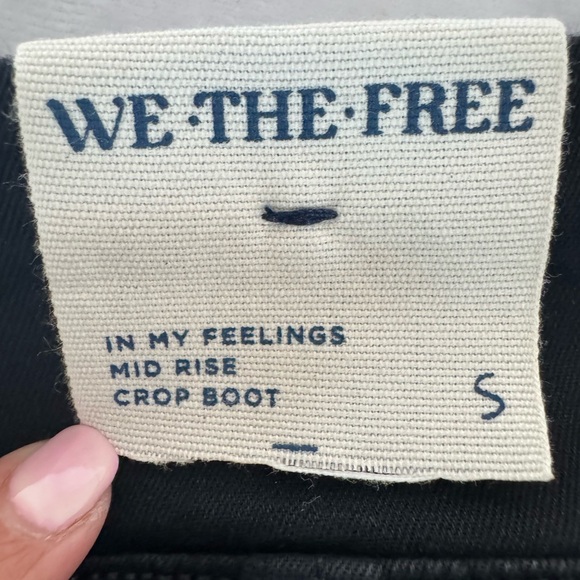 We The Free In My Feelings Mid Rise Crop Boot pants Pull On Essentials SZ Small - Picture 14 of 16